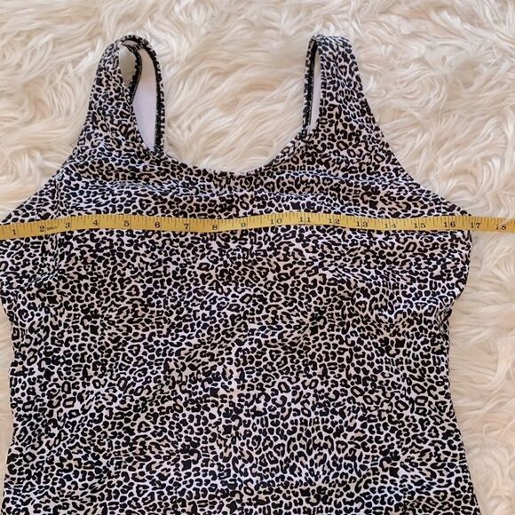 EXLURA one piece Swimsuit leopard print Crisscross back lined removable pad - Picture 4 of 7